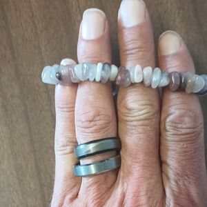 Gorgeous Stone Chip Stretch Bracelet